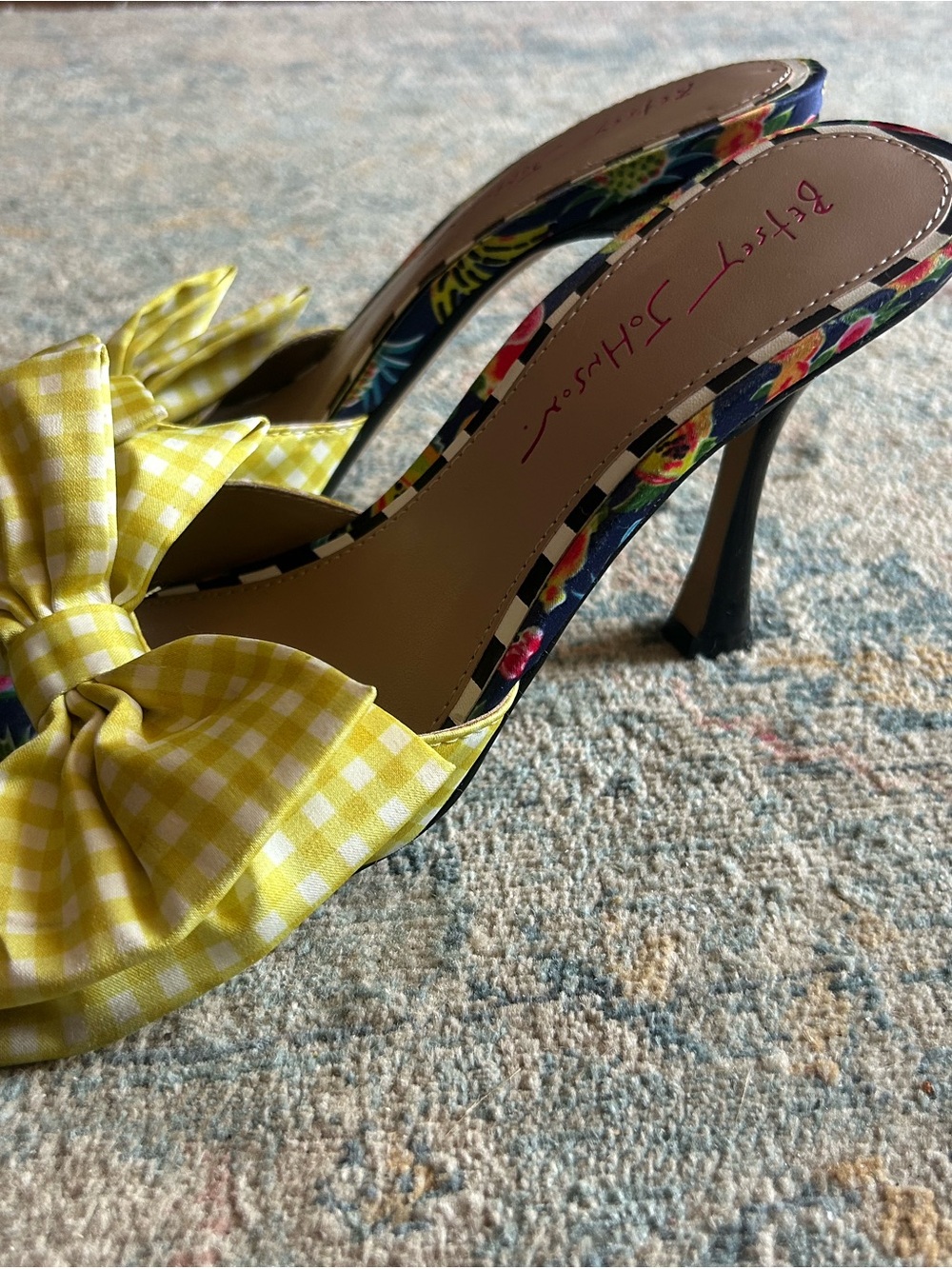 Betsey Johnson Yellow Gingham Bow Floral-Print Stiletto Mules - Picture 2 of 3